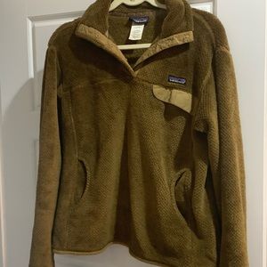 Patagonia pullover. Size large.